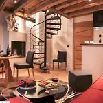 Les Loges Annecy Vieille Ville